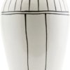 På billedet ser du variationen Outline, Vase fra brandet House Doctor i en størrelse D: 14 cm. x H: 26 cm. i farven Hvid