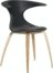 På billedet ser du variationen Flair, Spisebordsstol, Egetræsben, Læder fra brandet DAN-FORM Denmark i en størrelse H: 81 cm. B: 64 cm. i farven Sort/Natur