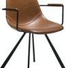 På billedet ser du variationen Pitch, Lænestol, Kunstlæder fra brandet DAN-FORM Denmark i en størrelse H: 80 cm. B: 55 cm. i farven Brun/Sort