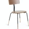 På billedet ser du variationen Oyaka, Spisebordsstol fra brandet LaForma i en størrelse H: 82 cm. B: 43 cm. L: 49 cm. i farven Natur/sort/guld