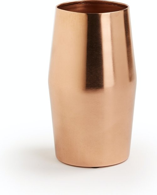 På billedet ser du variationen Carlyn, Vase, vintage, nordisk, metal fra brandet LaForma i en størrelse H: 26 cm. B: 14 cm. L: 14 cm. i farven Kobber