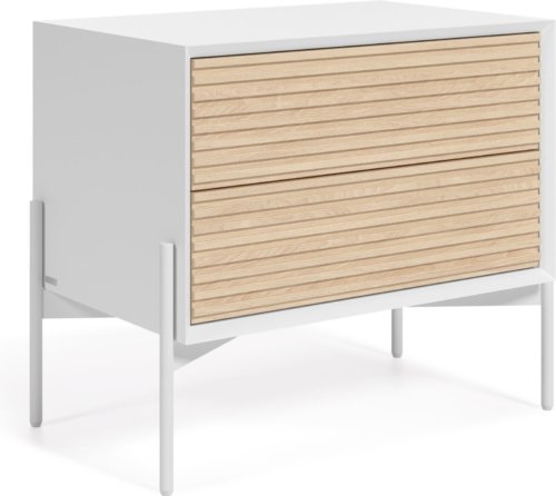 På billedet ser du variationen Marielle, Sengebord, moderne, nordisk fra brandet LaForma i en størrelse H: 55 cm. B: 64 cm. L: 40 cm. i farven Hvid