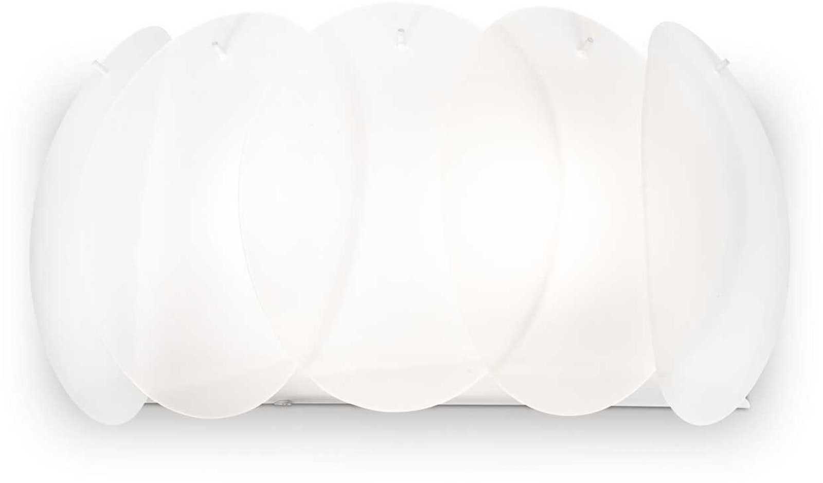 På billedet ser du Ovalino, Væglampe, Ap2, glas fra brandet Ideal Lux i en størrelse H: 17 cm. x B: 18 cm. x L: 34 cm. i farven Hvid