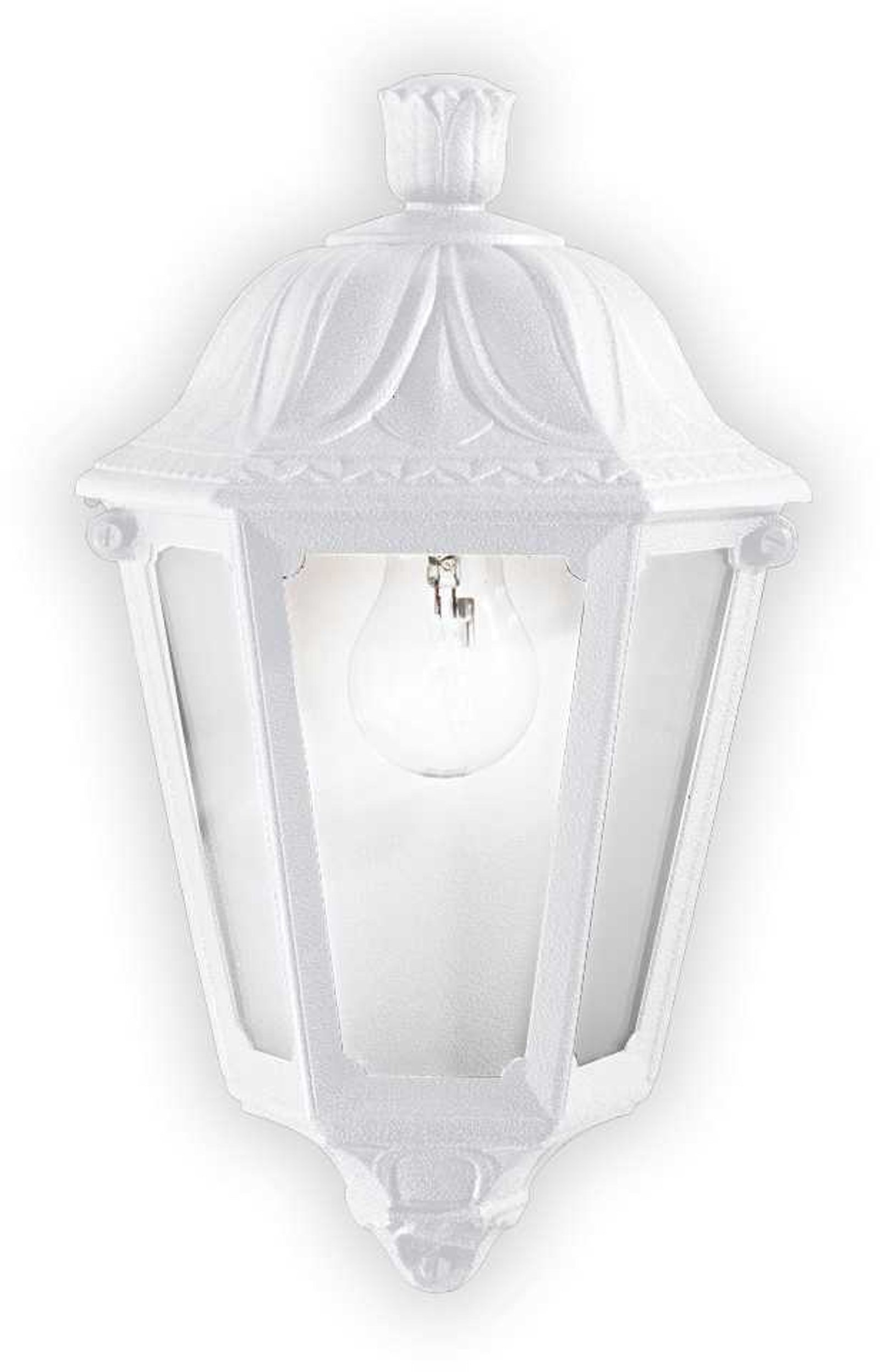 På billedet ser du variationen Anna, Udendørs væglampe, Ap1, plast fra brandet Ideal Lux i en størrelse H: 35 cm. x B: 13 cm. x L: 22 cm. i farven Hvid