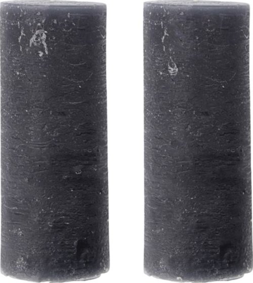 På billedet ser du variationen Rustic Wax, Bloklys, sæt á 2 stk fra brandet House Doctor i en størrelse D: 6,3 cm. x H: 15 cm. i farven Mørkegrå