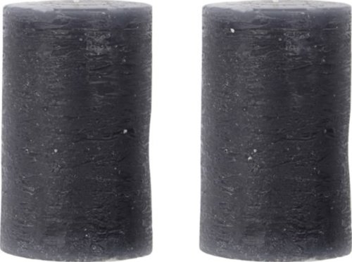 På billedet ser du variationen Rustic Wax, Bloklys, sæt á 2 stk fra brandet House Doctor i en størrelse D: 6,3 cm. x H: 10 cm. i farven Mørkegrå
