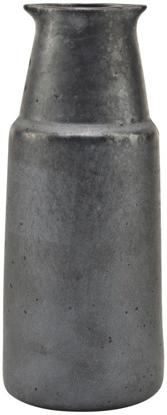 På billedet ser du variationen Pion, Flaske fra brandet House Doctor i en størrelse D: 7,5 cm. x H: 18 cm. i farven Sort/Brun