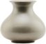På billedet ser du variationen Santa Fe, Vase fra brandet House Doctor i en størrelse D: 25 cm. x H: 23 cm. i farven Skallet mudder