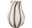På billedet ser du variationen Ada stripe, Vase, Mundblæst glas fra brandet Broste Copenhagen i en størrelse D: 15,5 cm. x H: 22,5 cm. i farven Grå
