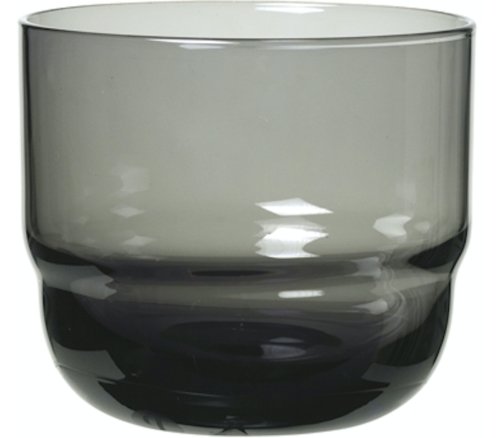 På billedet ser du variationen Nordic bistro, Drikkeglas, Glas fra brandet Broste Copenhagen i en størrelse D: 7,6 cm. x H: 6,5 cm. i farven Sort