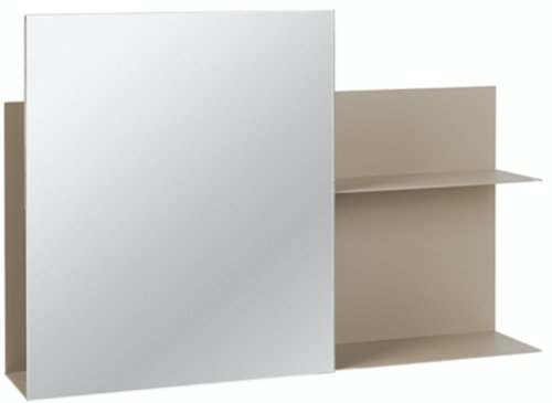 På billedet ser du variationen Svante, Væghylde, Jern fra brandet Broste Copenhagen i en størrelse H: 25 cm. x B: 9,5 cm. x L: 51 cm. i farven Beige