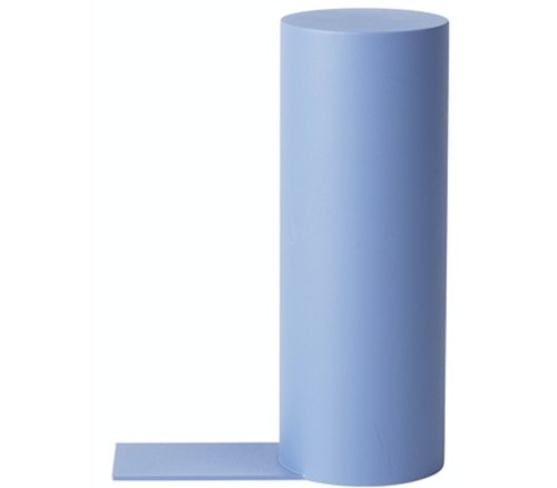 På billedet ser du variationen Bookend, Bogstøtte, Metal fra brandet Broste Copenhagen i en størrelse H: 19 cm. x B: 7 cm. x L: 14 cm. i farven Lys blå
