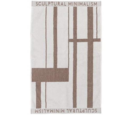 På billedet ser du variationen Minimal, Håndklæde, Bomuld fra brandet Kristina Dam i en størrelse B: 50 cm. x L: 80 cm. i farven Beige/hvid