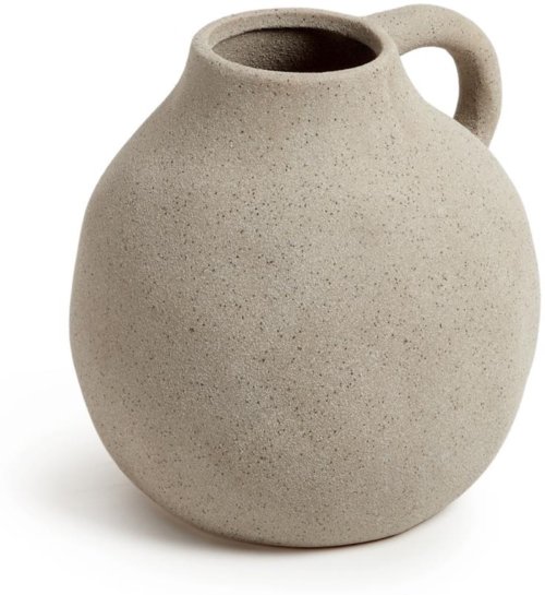 På billedet ser du variationen Yandi, Vase, rustik, moderne, keramisk fra brandet Laforma i en størrelse H: 15 cm. x B: 14,5 cm. x L: 14,5 cm. i farven Beige