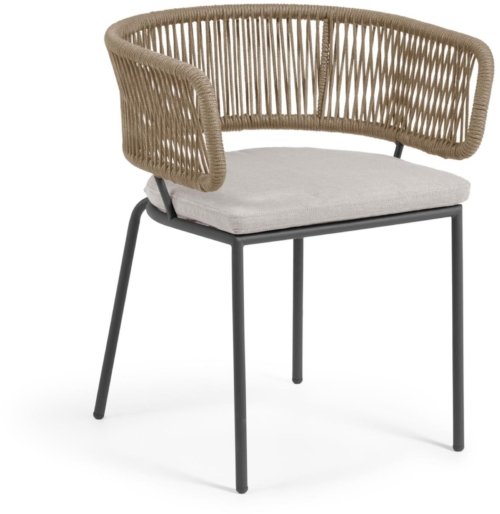 På billedet ser du variationen Nadin, Udendørs spisestol, Metal fra brandet LaForma i en størrelse H: 73 cm. x B: 58 cm. x L: 55 cm. i farven Beige