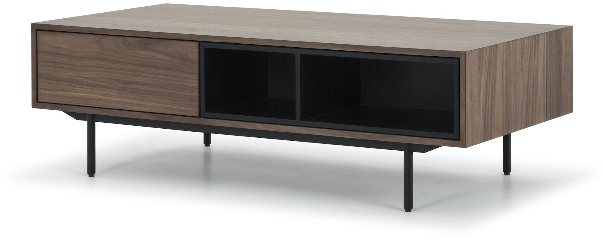 På billedet ser du variationen Hasseris, Sofabord, 120 cm, valnød fra brandet Nielsen Design i en størrelse H: 37,5 cm. x B: 60 cm. x L: 120 cm. i farven Valnød